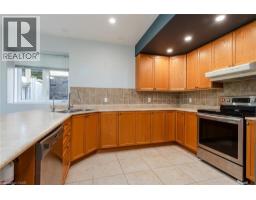 135 SCHWEITZER Crescent - 36