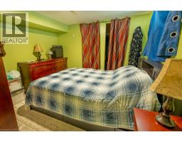 690 GUELPH Street - 16