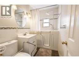 690 GUELPH Street - 7