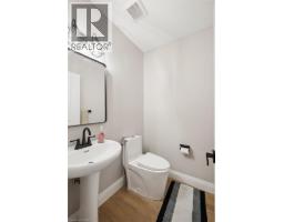1030 QUEENS Boulevard - 18