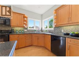 822 BIRCHMOUNT Drive - 11