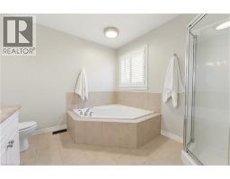 822 BIRCHMOUNT Drive - 23