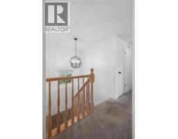 44 ALDERSON Drive - 19