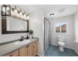 44 ALDERSON Drive - 26