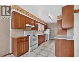 497 VICTORIA Street S - 14