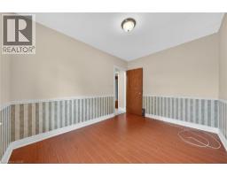 497 VICTORIA Street S - 17