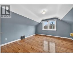 497 VICTORIA Street S - 23