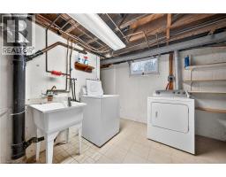 497 VICTORIA Street S - 35