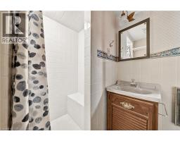 497 VICTORIA Street S - 38