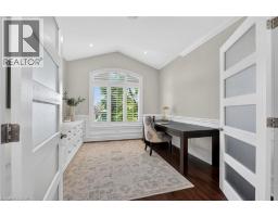 24 HEATHCOTE Court - 16