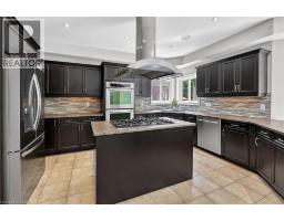 24 HEATHCOTE Court - 24