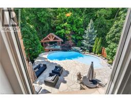 24 HEATHCOTE Court - 32