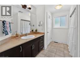 24 HEATHCOTE Court - 42