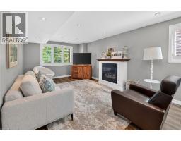 24 HEATHCOTE Court - 44