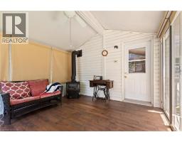 193 LOCKE Street N - 17