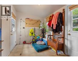 193 LOCKE Street N - 19