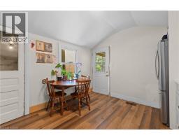 193 LOCKE Street N - 6