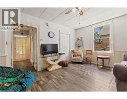 193 LOCKE Street N - 8