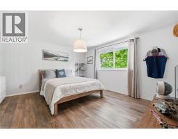 304 STONE CHURCH Road W - 21