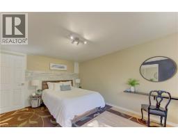 141 FRANKLIN Street N - 21