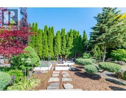 14 PLAINSMAN Road - 36