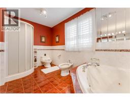 60 CHANDOS Drive - 19