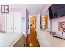 60 CHANDOS Drive - 24
