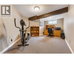 60 CHANDOS Drive - 35