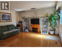 25 GOSFORD Boulevard UnitNo. 15 - 9