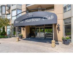 2511 LAKESHORE Road W UnitNo. 811 - 1
