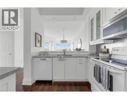 2511 LAKESHORE Road W UnitNo. 811 - 13