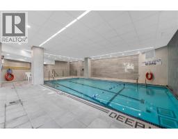2511 LAKESHORE Road W UnitNo. 811 - 27