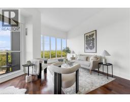 2511 LAKESHORE Road W UnitNo. 811 - 4