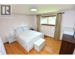 372 FENNELL Avenue W - 18