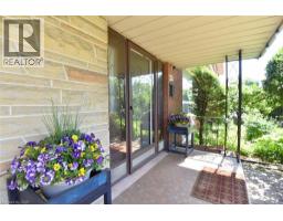 372 FENNELL Avenue W - 4