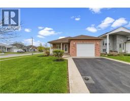 296 AUTUMN Crescent - 2