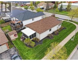 296 AUTUMN Crescent - 45