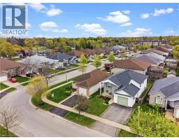 296 AUTUMN Crescent - 48