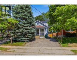 103 CHALMERS Street N - 2
