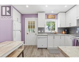 103 CHALMERS Street N - 20