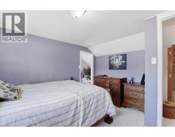 103 CHALMERS Street N - 23