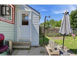 103 CHALMERS Street N - 28