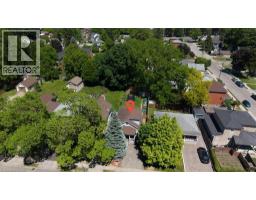 103 CHALMERS Street N - 34