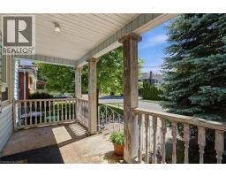 103 CHALMERS Street N - 4