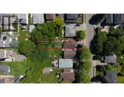 103 CHALMERS Street N - 40