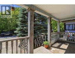 103 CHALMERS Street N - 5