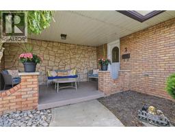 2 LORING Crescent - 38