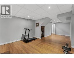 80 LORETTA Drive - 40