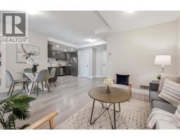 5 WAKE ROBIN Drive UnitNo. 113 - 16