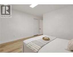 72 PINEMEADOW Crescent - 16